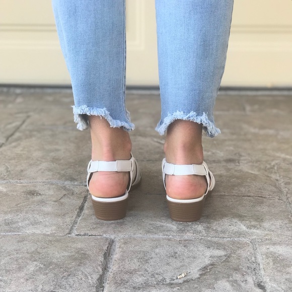 NIB White Comfort Slingback Kitten Wedge Sandal - Picture 6 of 9